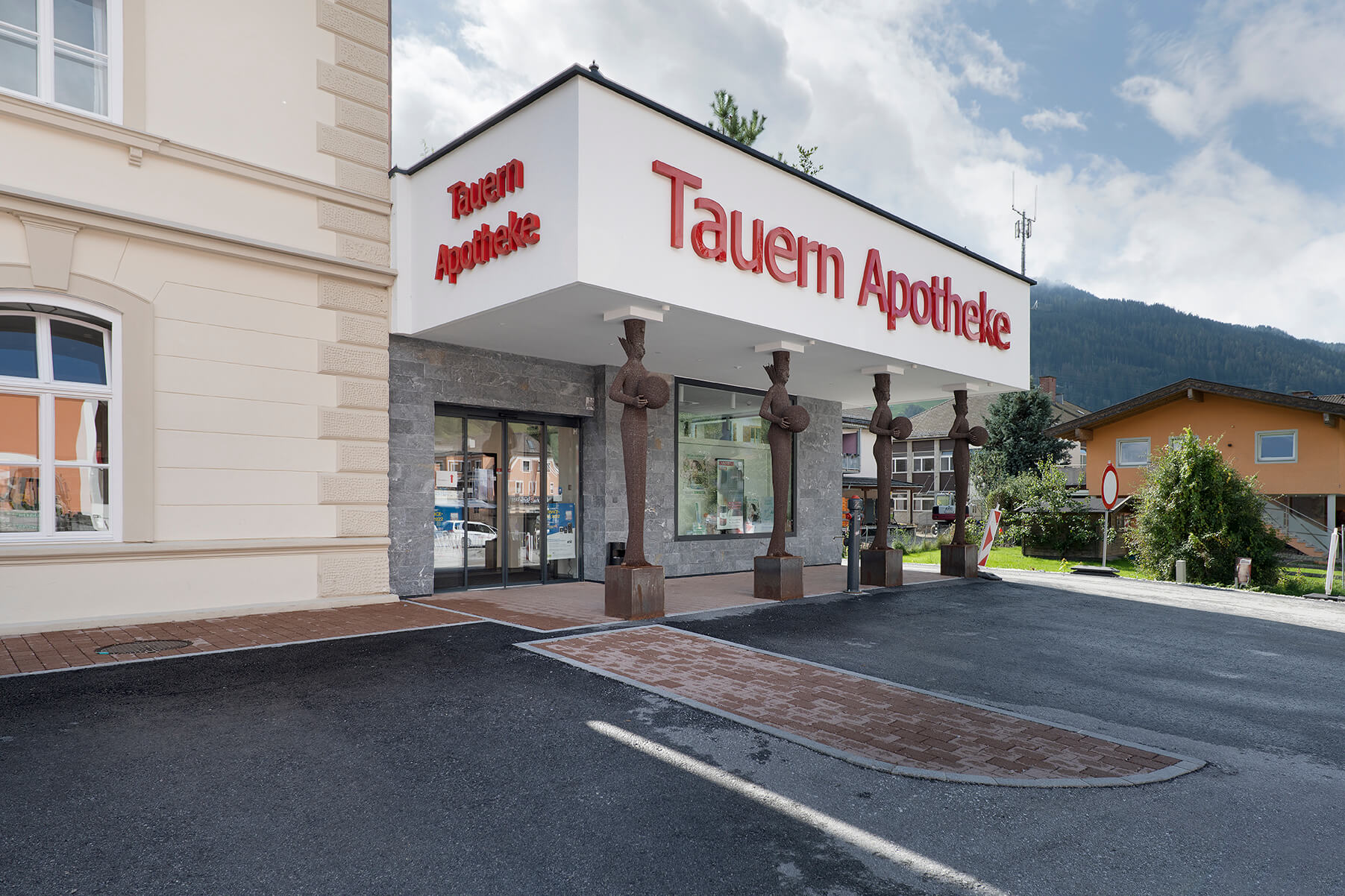 PM-Tauern-Apotheke%C2%A9FOTO%E2%80%A2GRETTER0254-1-low.jpg