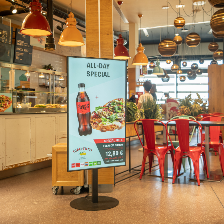 zetadisplay-coca-cola-hbc-austria-ciao-a-tutti-2.jpg
