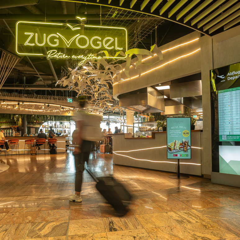 zetadisplay-coca-cola-hbc-austria-zugvogel-1.jpg